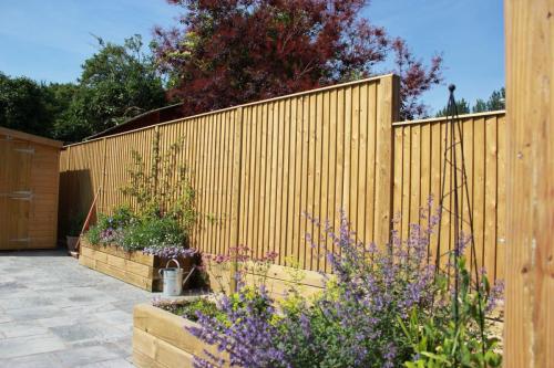 Featherboard-Panels-Jacksons-Fencing