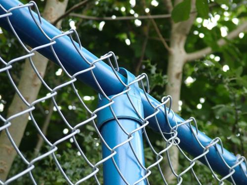 Tubular-Chain-Link-Fencing-Top-Rail