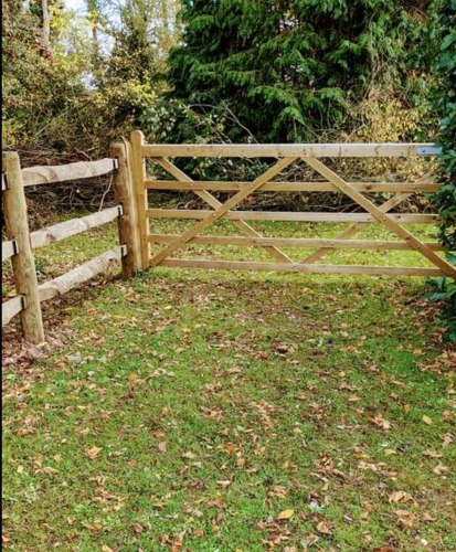 Uni-field-Gate
